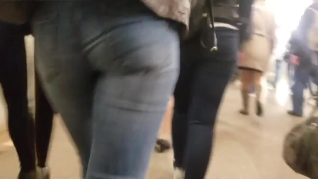 Spying per fast moving ass